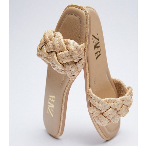 Zara FLAT WOVEN RAFFIA SANDALS - Picture 3 of 13